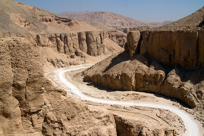 A Discovery folytatja az elmúlt 100 év legnagyobb egyiptomi ásatását a titokzatos Királyok völgyében